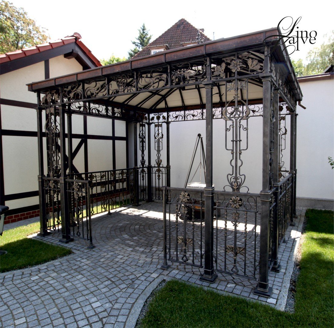 ARBOUR GARDEN.