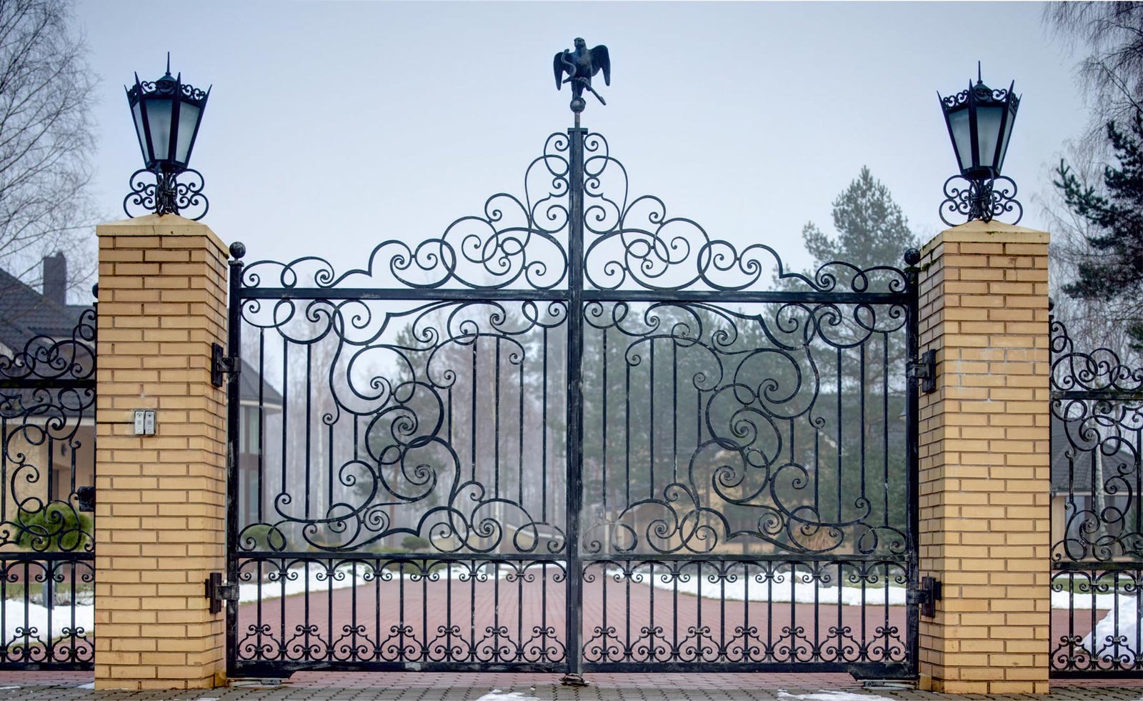 Forged metal, coated with hot zinc, painted.