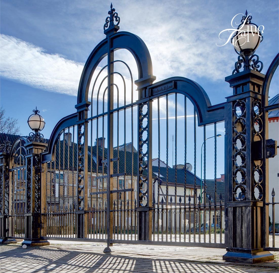 GATES, FENCE, COLUMNS AND LIGHTS.